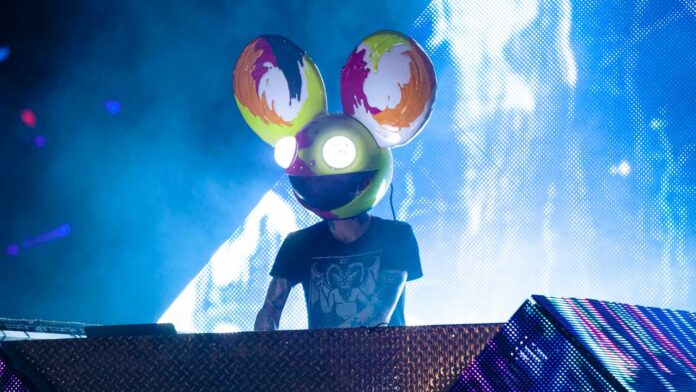 Deadmau5 wearing black