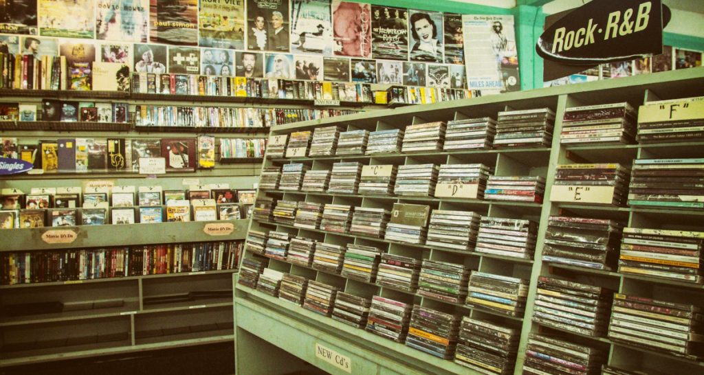 Store CD display on shelves