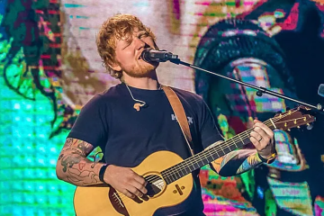 Ed Sheeran singing during copyright lawsuit